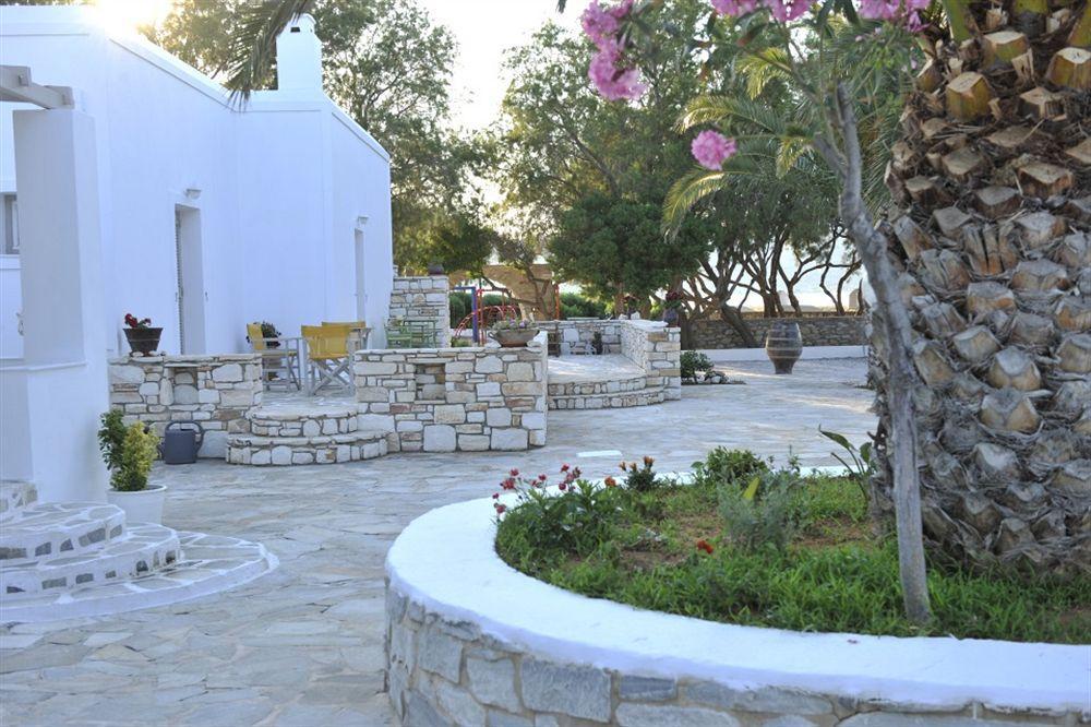 Almira - Seafront - Paros 3*